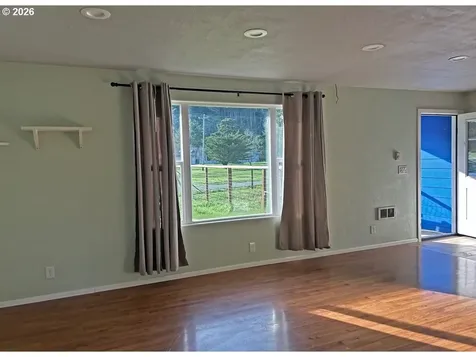 28218 Mateer Road Gold Beach OR 97444