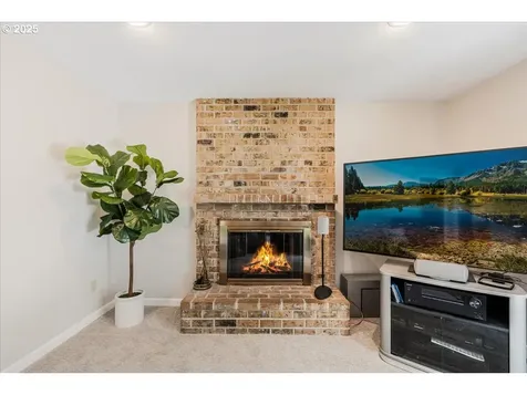 8740 SW Bomar Court Portland OR 97223