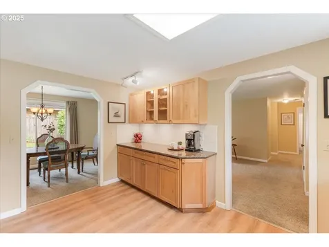 8740 SW Bomar Court Portland OR 97223
