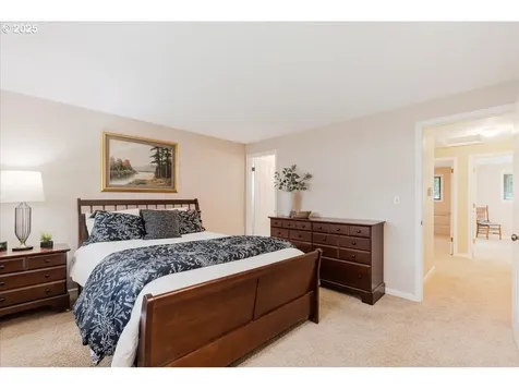 8740 SW Bomar Court Portland OR 97223
