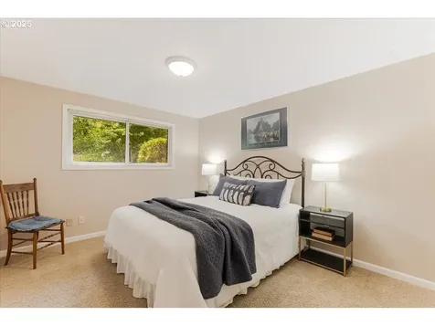 8740 SW Bomar Court Portland OR 97223