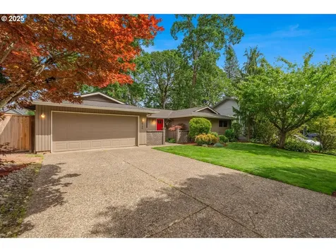8740 SW Bomar Court Portland OR 97223