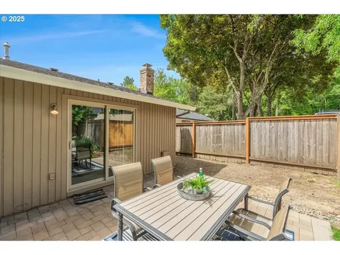 8740 SW Bomar Court Portland OR 97223