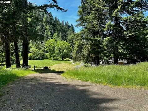 1433 E Canal Creek Road Waldport OR 97394