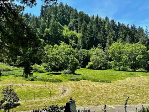 1433 E Canal Creek Road Waldport OR 97394