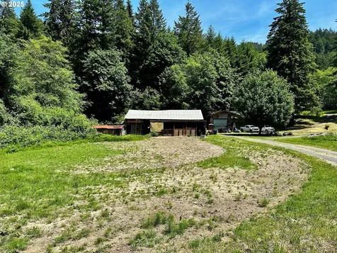 1433 E Canal Creek Road Waldport OR 97394