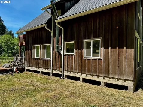 1433 E Canal Creek Road Waldport OR 97394