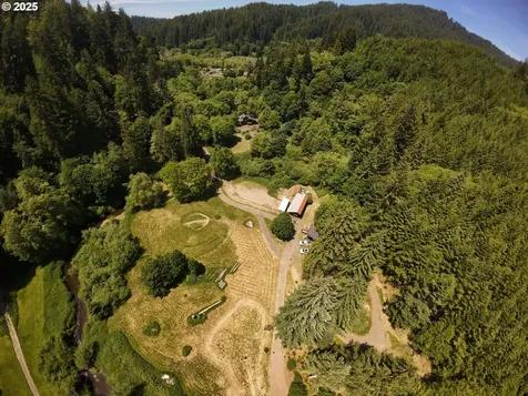 1433 E Canal Creek Road Waldport OR 97394