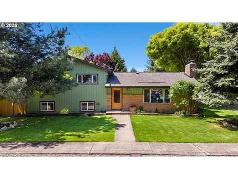 1823 NE Garfield Street Camas WA 98607