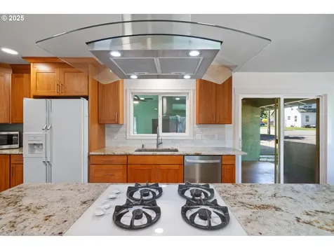 1823 NE Garfield Street Camas WA 98607