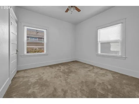 1805 NE Emerson Street Portland OR 97211