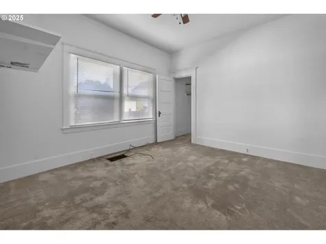 1805 NE Emerson Street Portland OR 97211