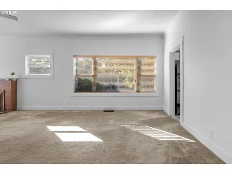 1805 NE Emerson Street Portland OR 97211