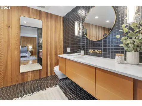 75 W 35th Avenue Eugene OR 97405