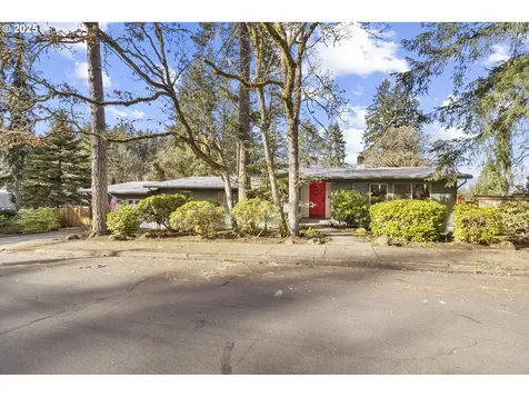 75 W 35th Avenue Eugene OR 97405