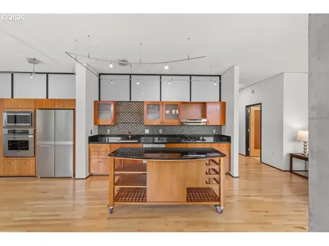 333 NW 9th Avenue Portland OR 97209