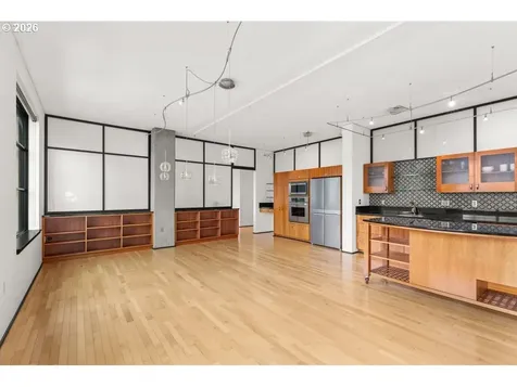 333 NW 9th Avenue Portland OR 97209