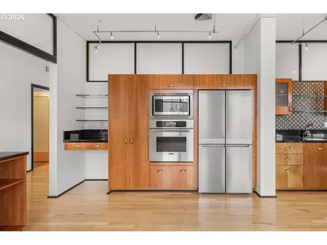 333 NW 9th Avenue Portland OR 97209