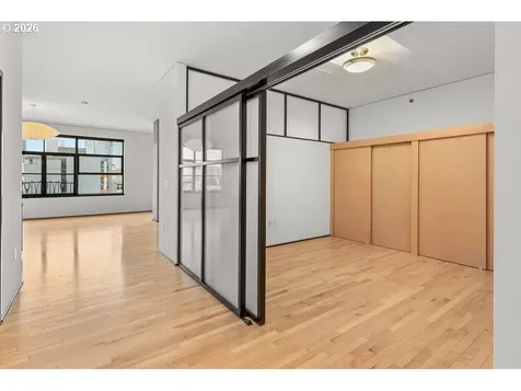 333 NW 9th Avenue Portland OR 97209