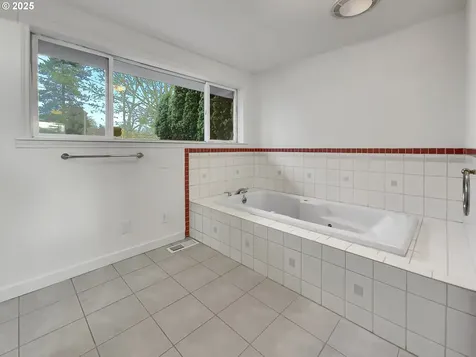 16408 SE Tibbetts Street Portland OR 97236