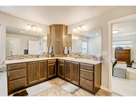 16619 NE 93rd Way Vancouver WA 98682