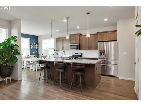 2718 NW Meadows Drive Mcminnville OR 97128