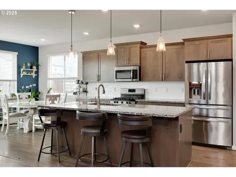 2718 NW Meadows Drive Mcminnville OR 97128