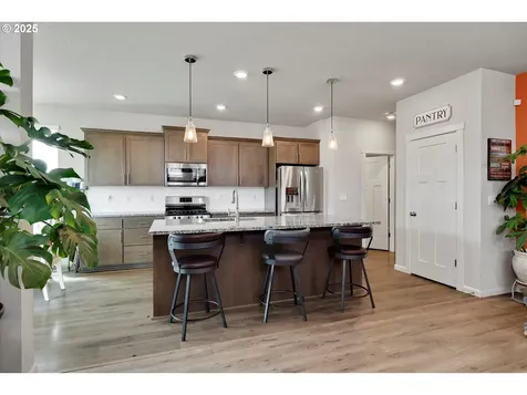 2718 NW Meadows Drive Mcminnville OR 97128