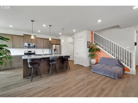2718 NW Meadows Drive Mcminnville OR 97128