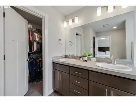2718 NW Meadows Drive Mcminnville OR 97128