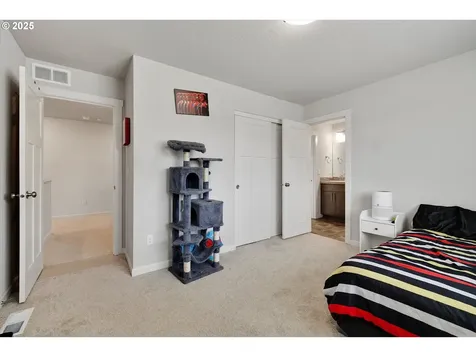2718 NW Meadows Drive Mcminnville OR 97128
