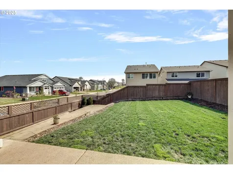 2718 NW Meadows Drive Mcminnville OR 97128