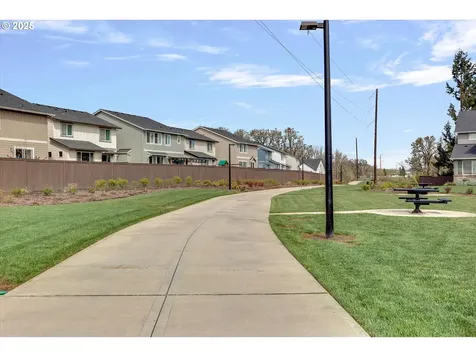 2718 NW Meadows Drive Mcminnville OR 97128