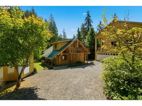 282 Edgewater Drive Carson WA 98610