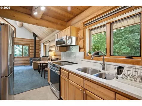 282 Edgewater Drive Carson WA 98610