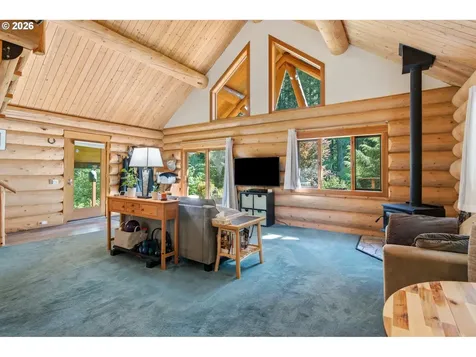 282 Edgewater Drive Carson WA 98610