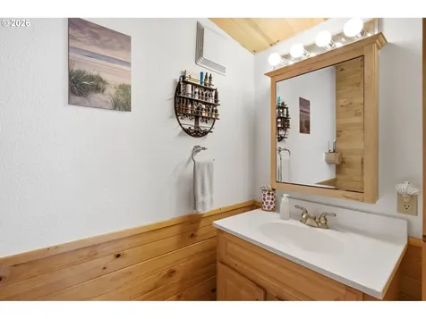 282 Edgewater Drive Carson WA 98610