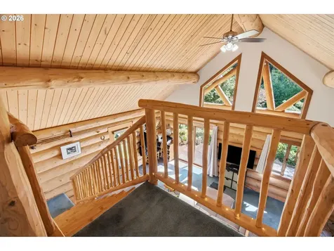 282 Edgewater Drive Carson WA 98610