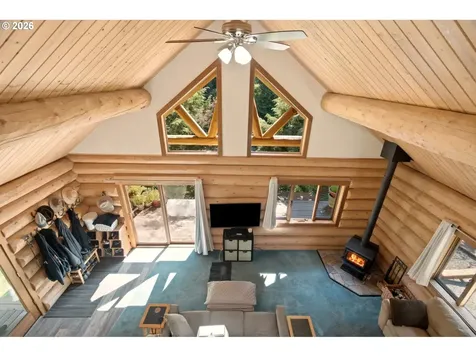 282 Edgewater Drive Carson WA 98610