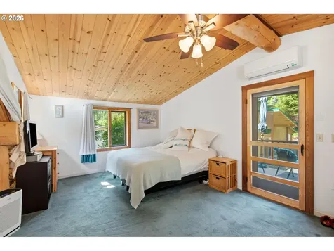 282 Edgewater Drive Carson WA 98610