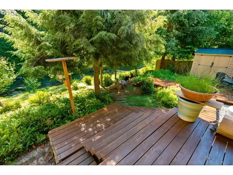 282 Edgewater Drive Carson WA 98610