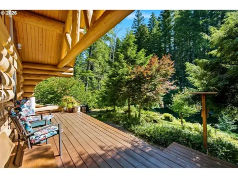 282 Edgewater Drive Carson WA 98610