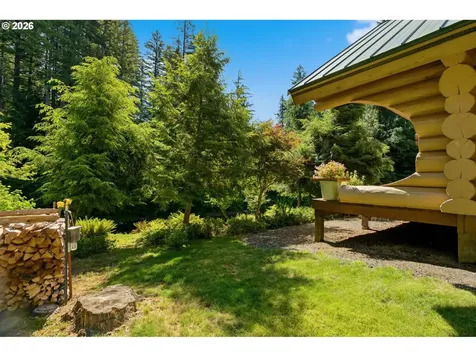 282 Edgewater Drive Carson WA 98610