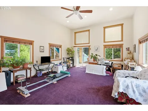 282 Edgewater Drive Carson WA 98610