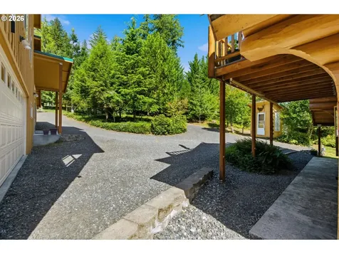 282 Edgewater Drive Carson WA 98610