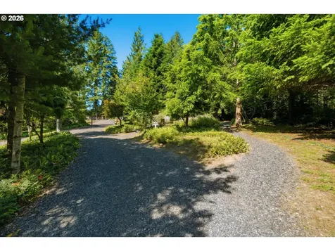 282 Edgewater Drive Carson WA 98610