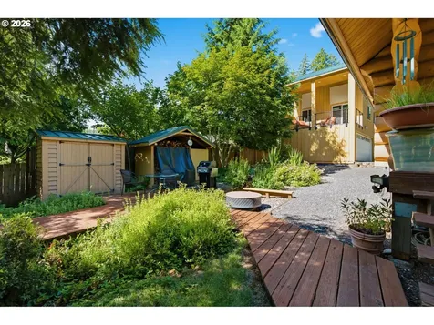282 Edgewater Drive Carson WA 98610