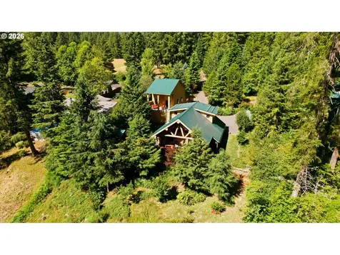 282 Edgewater Drive Carson WA 98610