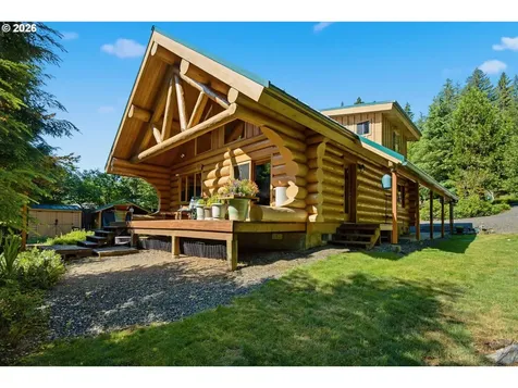 282 Edgewater Drive Carson WA 98610