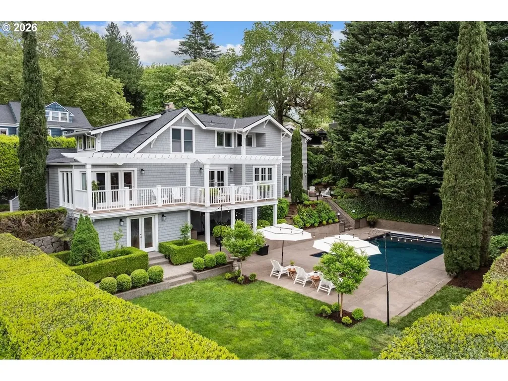 3812 SE Ellis Street Portland OR 97202